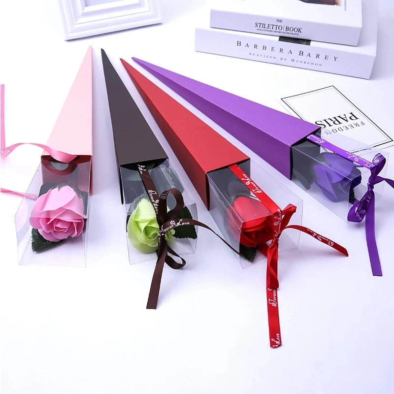 

Paper box with PVC Windows wedding banquet single fresh roses triangle box packing