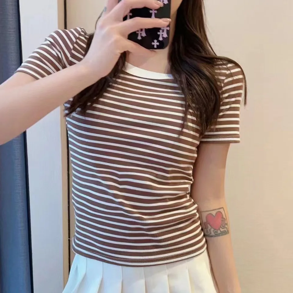 

2023 Colorful Stripe Short Sleeve T-shirt Versatile Contrast Commuting Round Neck Short Sleeve Underlay Shirt for Women