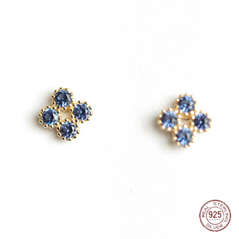 

Женские серьги-гвоздики из серебра 925 пробы с цирконом