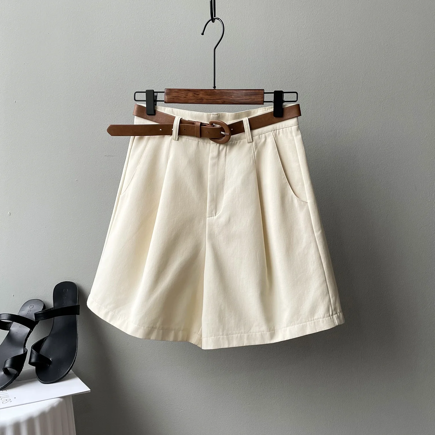 Latter Rain Japanese Korean High Waisted Loose Wide Leg Shorts Women Summer New Office Lady Casual Pants Belt Straight Shorts