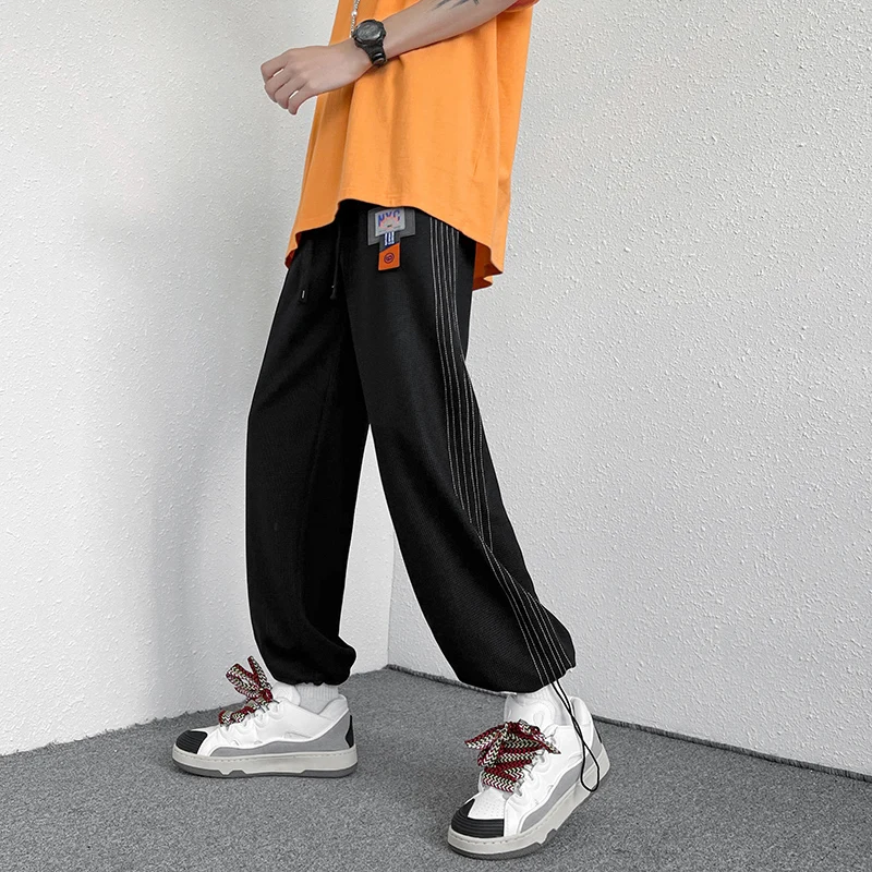 

Мужские летние тонкие брюки с рисунком