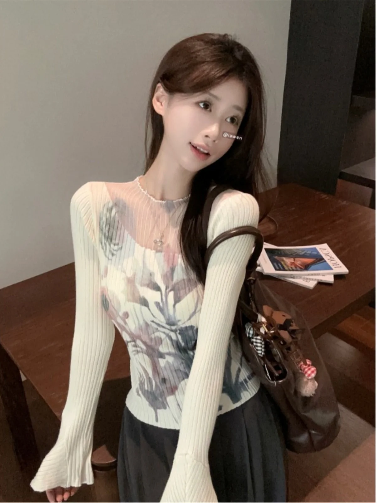 Женская трикотажная рубашка с длинным рукавом Облегающая