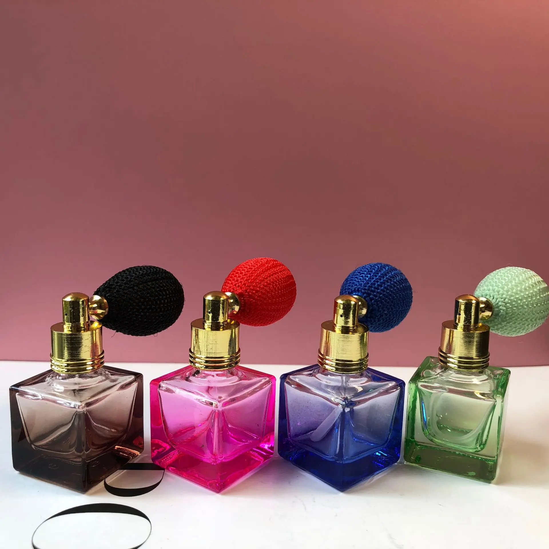 

Empty 8ml 10ml Perfume Bottle Airbag Spray Pot Color Rhombus High-grade Fragrance Atomizer Portable Cosmetic Container