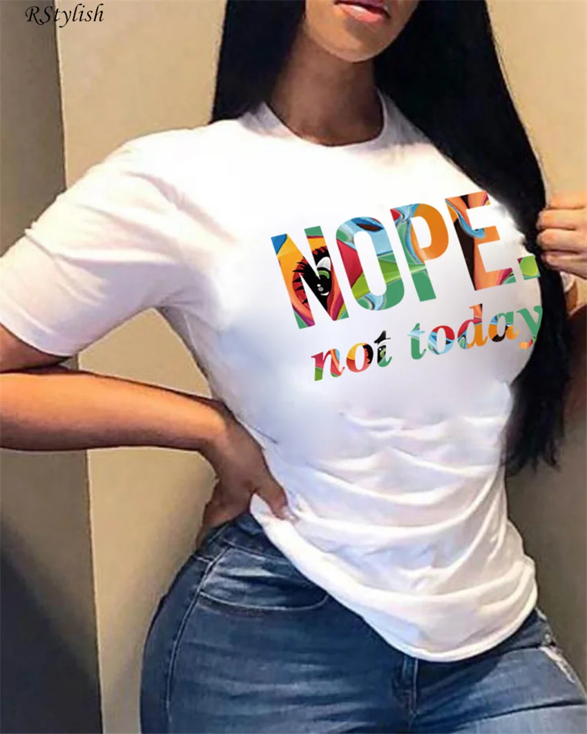 

Футболка женская с коротким рукавом, круглым вырезом и графическим принтом