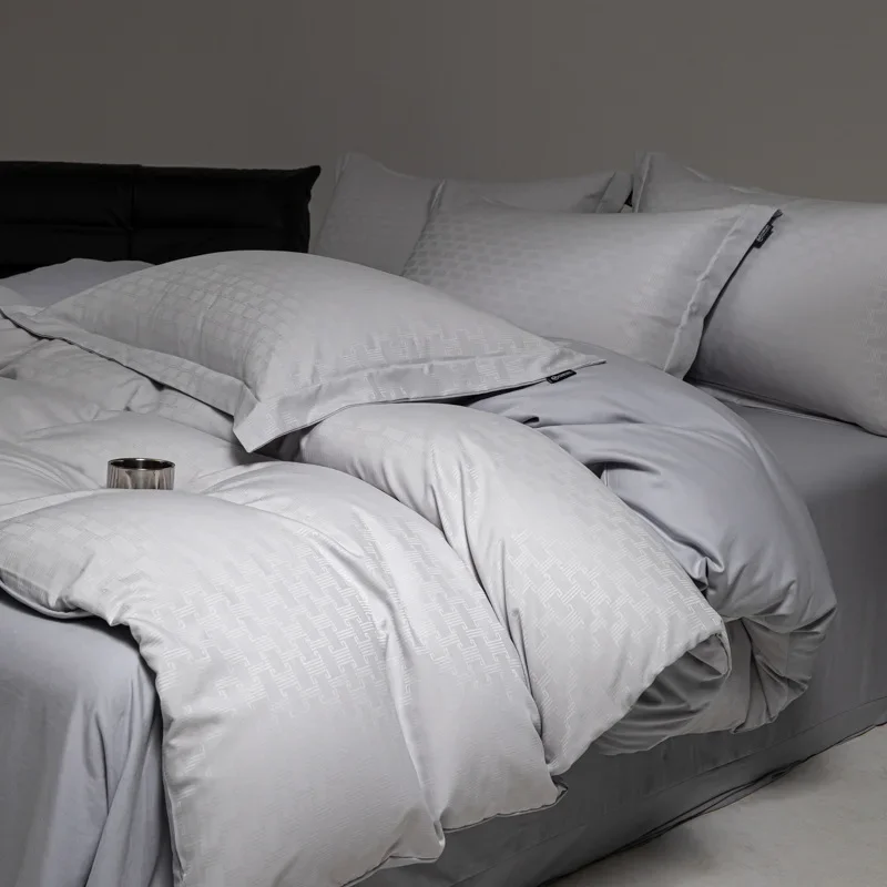 Новый класс 2024 жаккардовый молотый комплект из четырех предметов приятный для