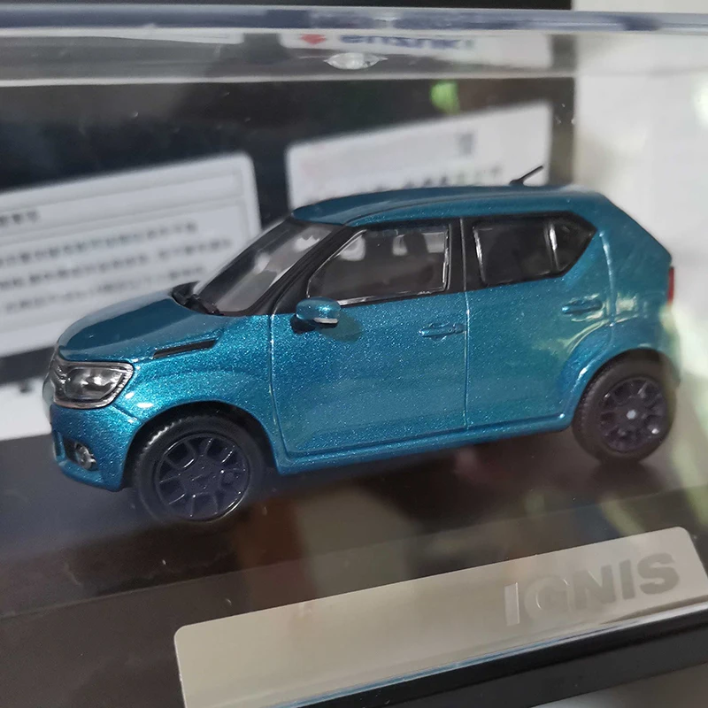 IGNIS Микромодель автомобиля из пластика и сплава 1:43 белый оранжевый синий