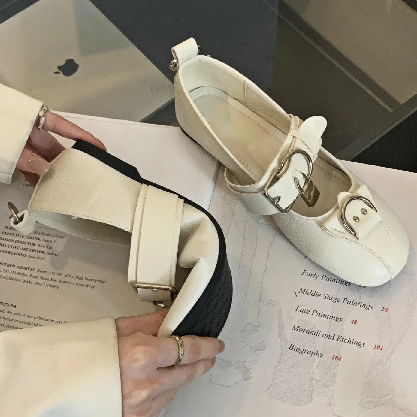 Туфли женские с металлическим замком балетки плоская подошва дизайнерская обувь