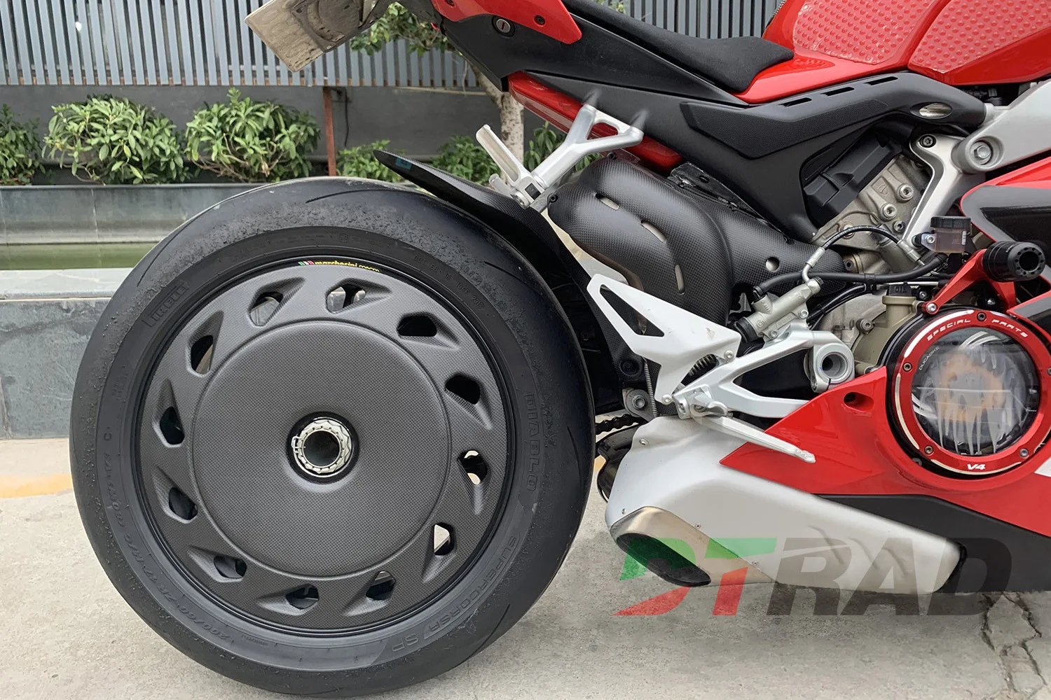 Рисунок 6 - Мотоцикл подходит для Ducati Street Fighter V4 V4S