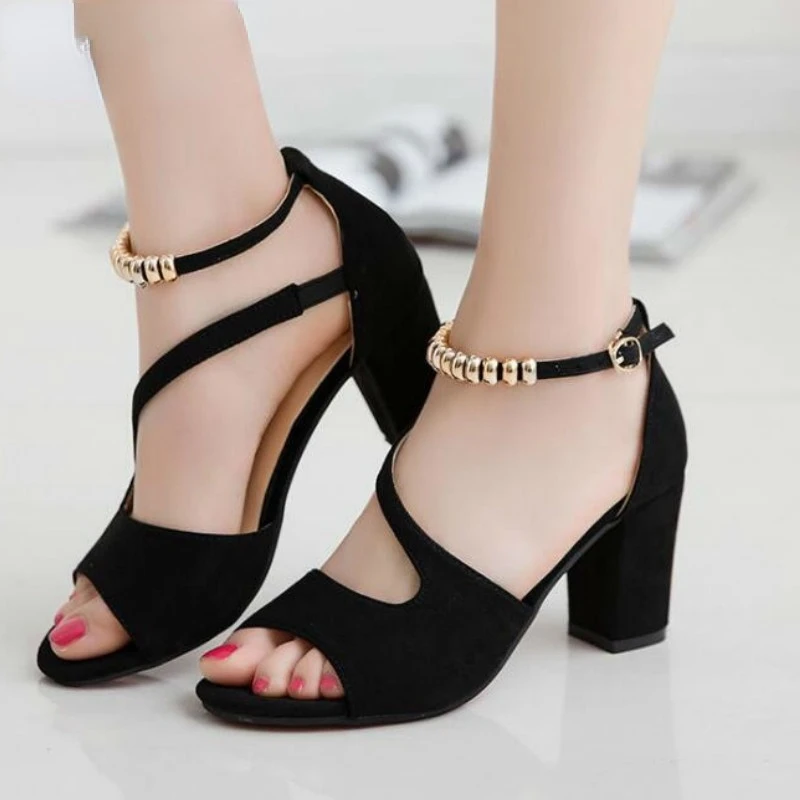 

2022 Fashion Sexy Fish Mouth Hollow Roman Sandals Thick with Beaded High Heels Female Summer Sexy Female Sandals