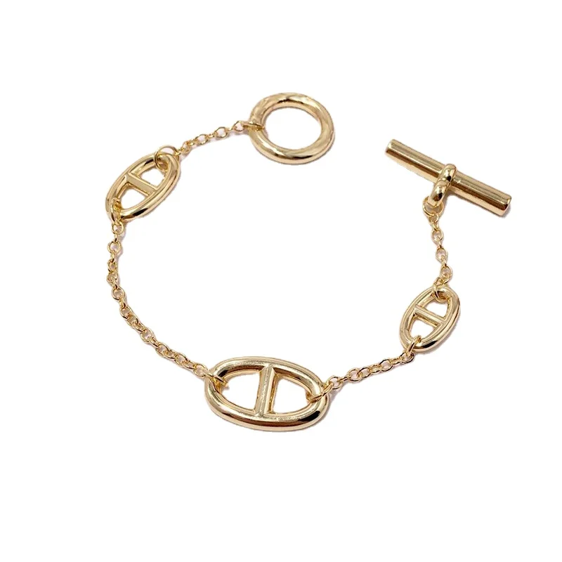 Женский изящный браслет в виде кофейных зерен с подвеской-носом |