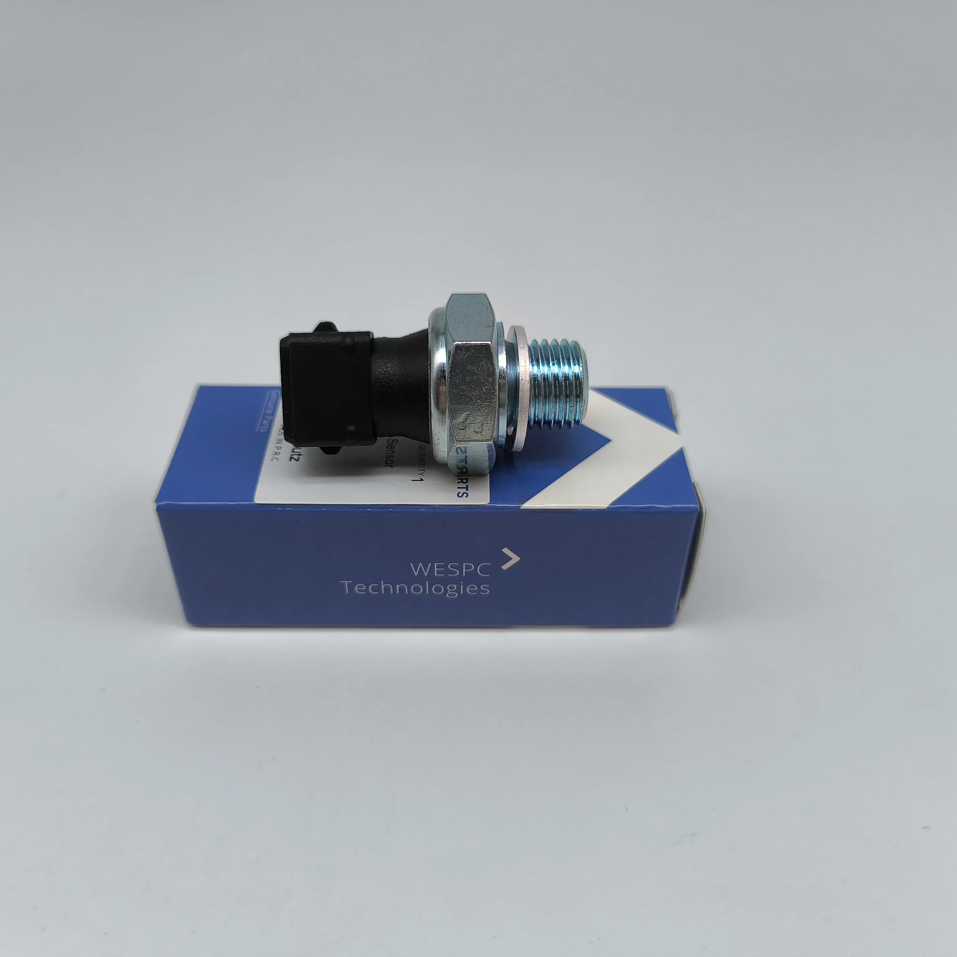 Переключатель датчика давления масла 01182792 WESPC. Подходит для двигателя Deutz BF4M1012 1013