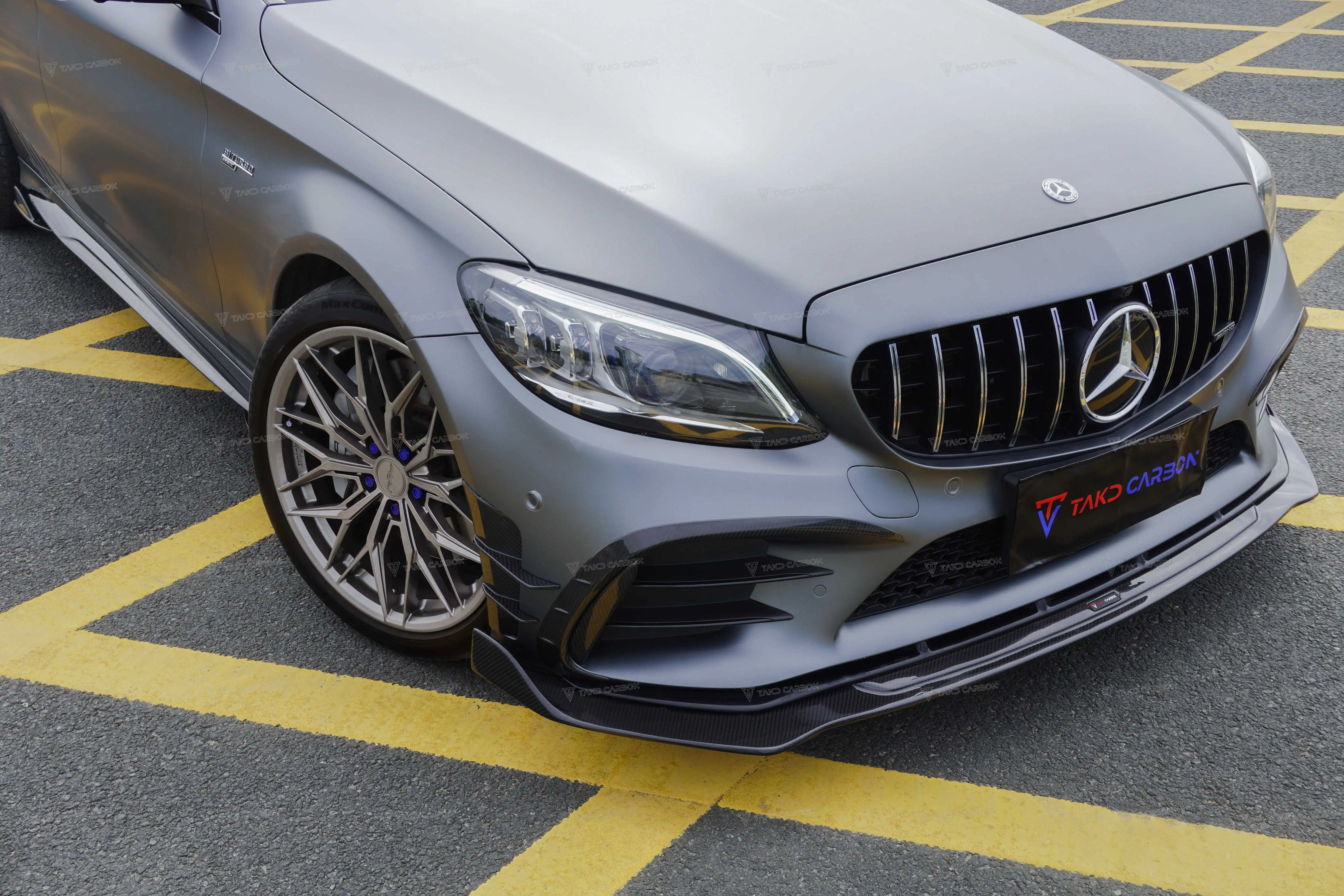 Идеально подходит для аэродинамических универсальных задних спойлеров сухие