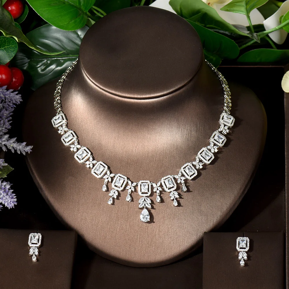 

Fashion Delicate Square Shape Cubic Zirconia Paved Luxury Women Wedding Necklace Pendants Bridal Party Dress Jewelry Sets N-1470