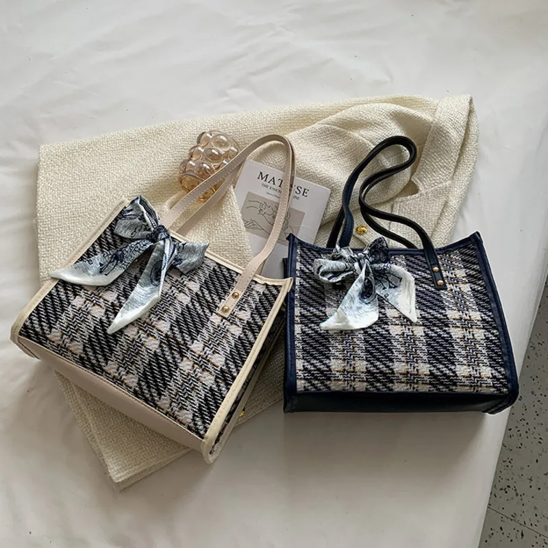 

Plaid Tote Bag 2022 Women New Trend Woolen Cloth Large Capacity Vintage Ribbon Tote Shoulder Bag Female Luxury Designer Bags