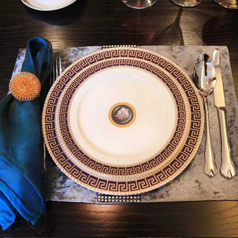 

Luxury Dining Set Table Plate Kinfe Fork Spoon Set Cutlery Tableware Kitchen Utensils Kitchenware Vajilla Plates Dinnerware