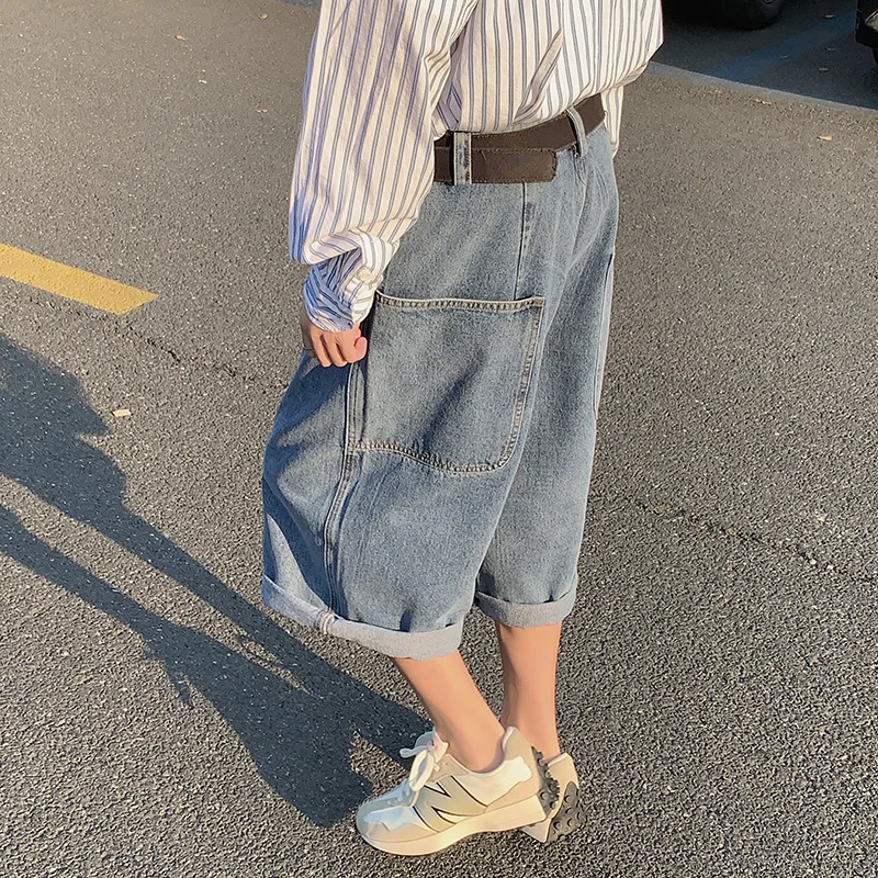 

Summer Blue Jeans Men Fashion Retro Oversized Jeans Mens Streetwear Hip-hop Loose Straight Denim Shorts Men Cropped Trousers