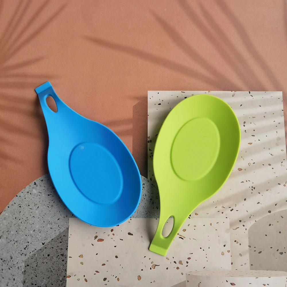 

Silicone Insulation Spoon Rest Heat Resistant Placemat Drink Glass Coaster Tray Spoon Pad Eat Mat Pot Holder Kitchen Accessories
