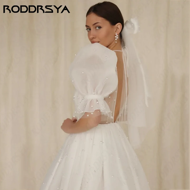 Фото Женское свадебное платье мини RODDRSYA, с V-образным вырезом, короткими рукавами-фонариками и открытой спиной, ТРАПЕЦИЕВИДНОЕ Тюлевое платье цвета слоновой кости, на заказ с V-образным вырезом, короткими рукавами-фонар №5
