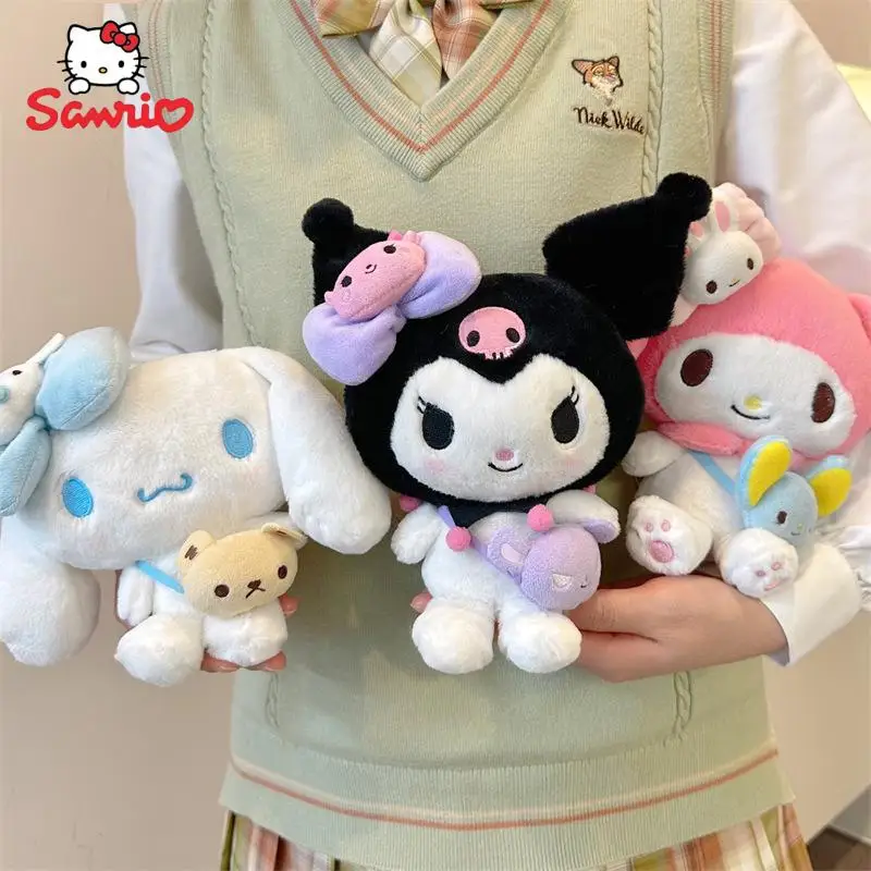 

Оригинальная плюшевая подвеска Kuromi Cinnamoroll Mymelody кукла Sanrio мультяшная сумка через плечо стандартная кукла для девочек плюшевый подарок