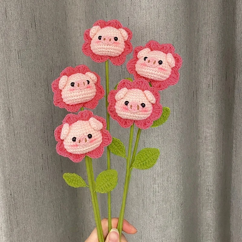 

Lovely Piglet Woven Flower Bundle Kawaii Hand-knitted Bouquet Homemade Crochet Knitted Flower DIY Wedding Home Party Decor