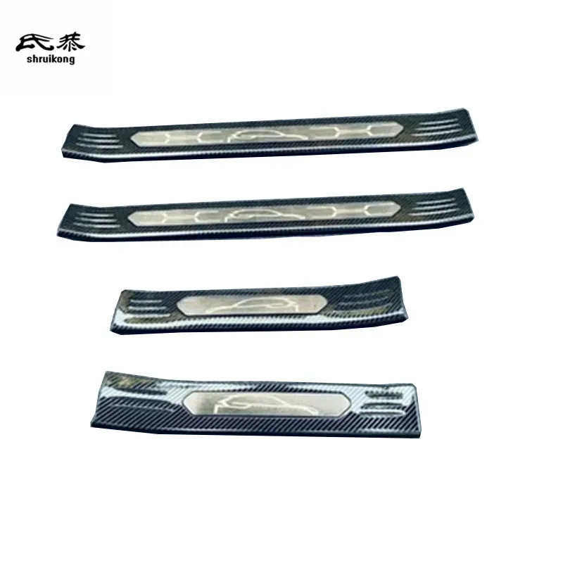 

4pcs/lot Stainless Steel Carbon Fiber Grain Scuff Plate Door Sill padel cover For 2020 2021 Toyota HARRIER / VENZA