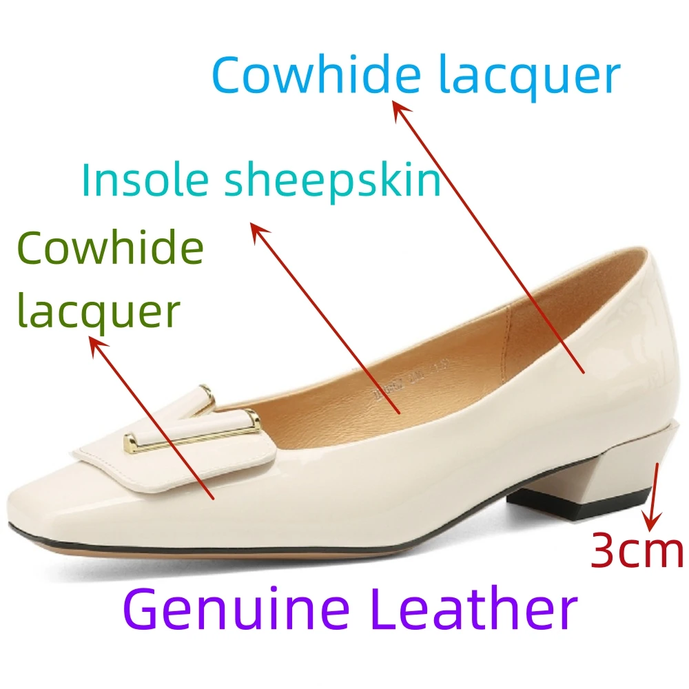 Женские туфли-лодочки из натуральной кожи с металлическим украшением