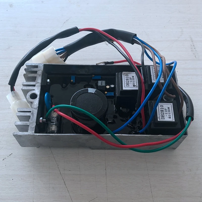 Регулятор напряжения AVR KI-DAVR 150S3 для трехфазного генератора 15 кВт 1 шт.