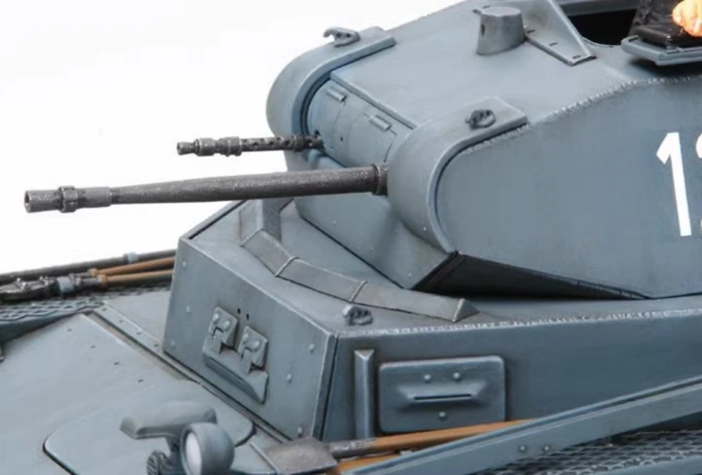 Tamiya 35292 Масштаб 1/35 Panzerkampfwagen II Ausf.A/B/C (Sd.Kfz.121) (Французский кампания)