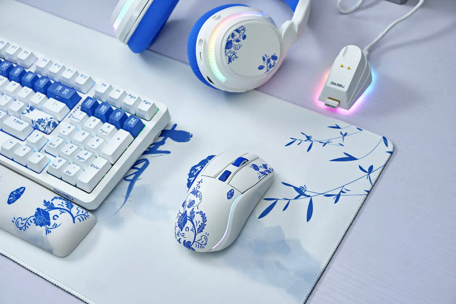 Bluetooth-мышь Dareu A950 беспроводная 3 режима с RGB-подзарядкой
