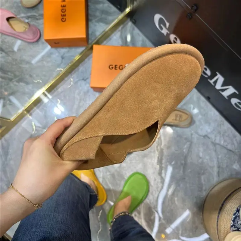 Big Toe Loafers Women's Fashionable Soft Bottom Soft Surface V Cut Slip-on Gommino Comfortable Ugly Cute Outer Wear