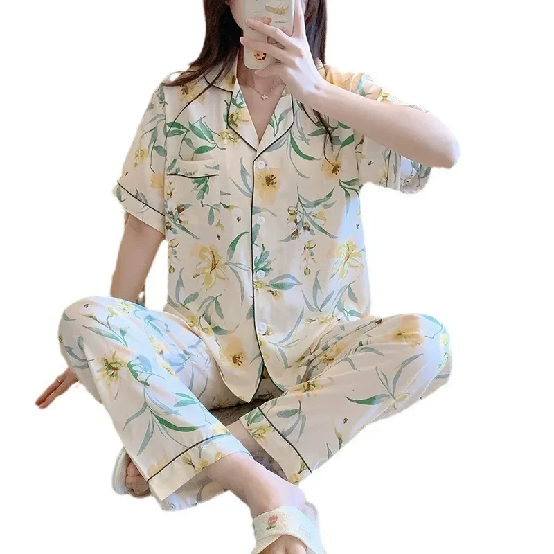 Женские атласные пижамные комплекты из двух предметов брюки с коротким рукавом и