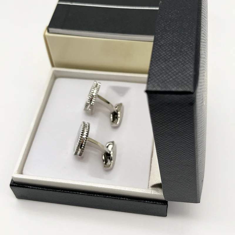 LAN MB Cufflinks Designer French Shirt Cuff Links For Men Four Colors High Quality Gift M02