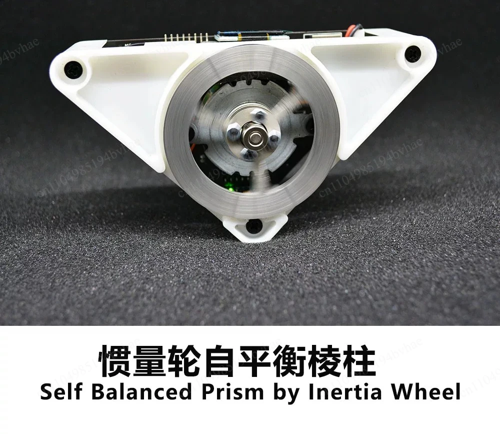 Фото Самобалансирующаяся треугольная призма STM32 Momentum Wheel, классический балансирующий треугольный кубик №4