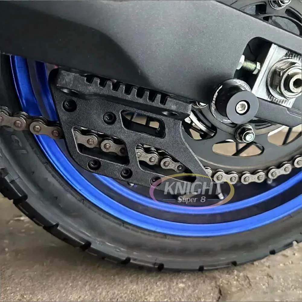 Фото Черная защитная крышка направляющей цепи мотоцикла для Yamaha Tenere 700 T700 XTZ700X 2019-2026 №2