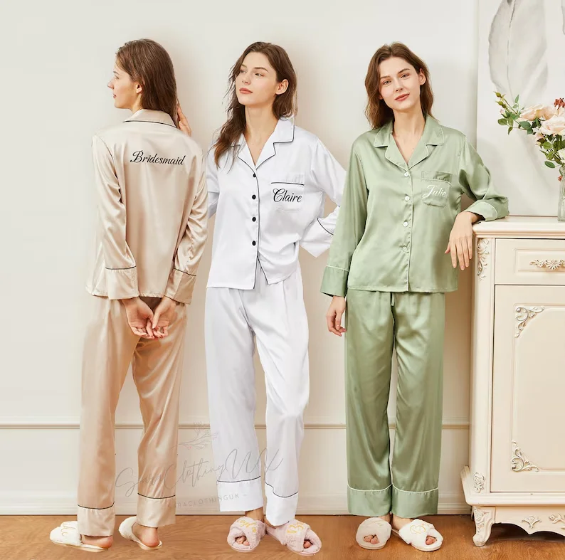 Фото Personalised Satin Pyjamas Bridesmaid Matching Pajamas Pajamas Set Monogram Party Wedding Gift Satin Pjs Custom Name №1