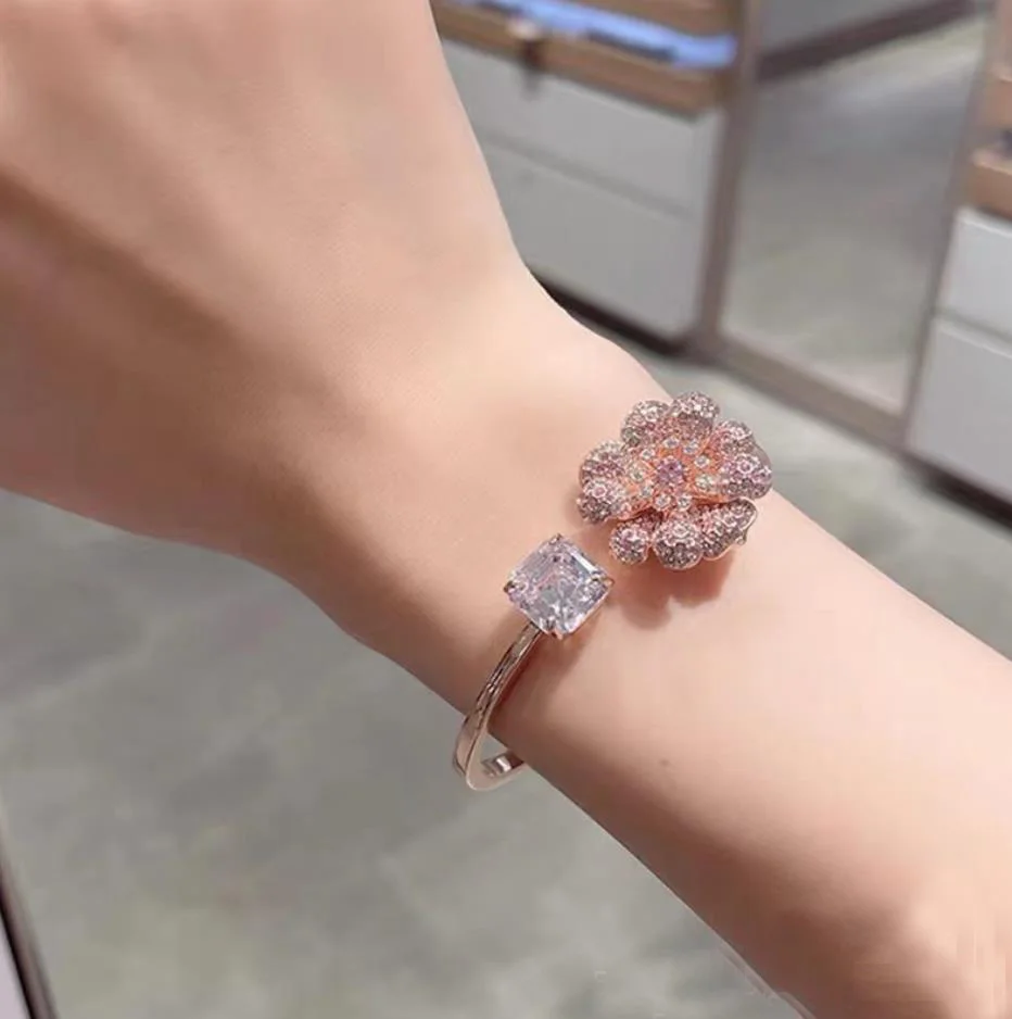 

new pink sun flower sprkling zircon cuff bracelet for women gorgeous opening square zircon fine jewelry