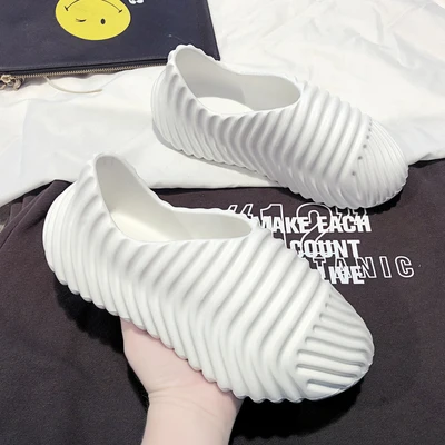 

Mens foam Slippers Running shoes non-slip slip-on warm sandals male toe cap bread shoes men`s beach sandals