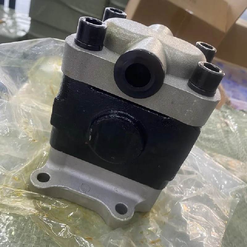 От производителя запчасти для пилотного насоса PC55 PC65 редукторный насос PC56-7