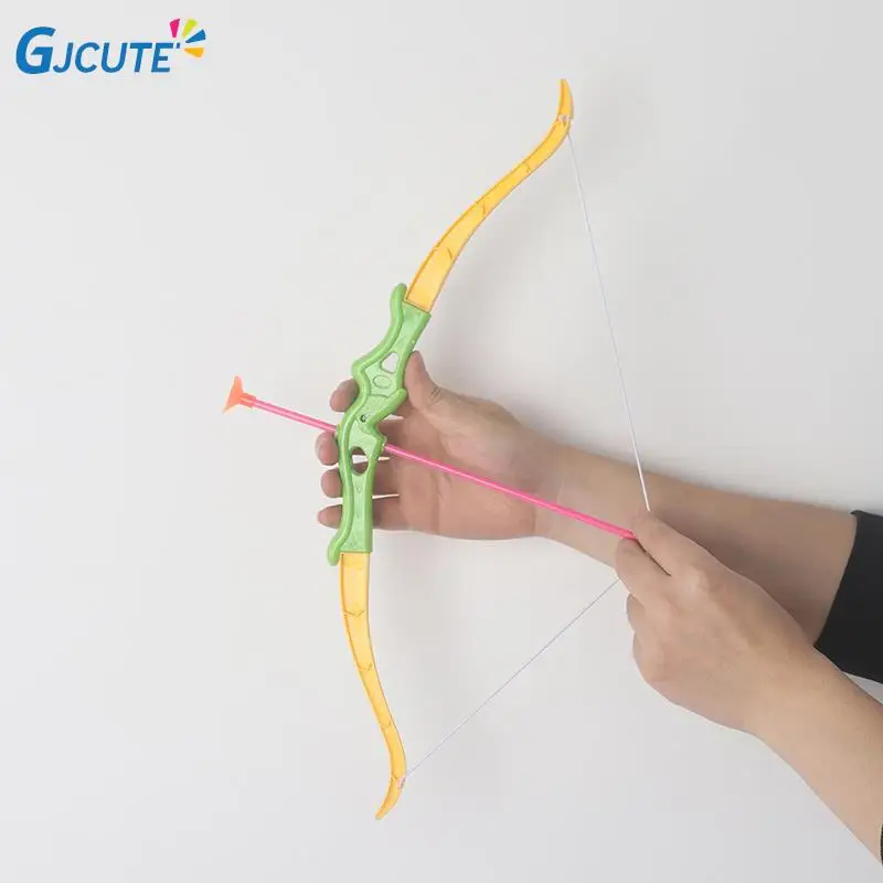 

1 Набор, детская стрельба, Искусственный Лук, набор стрел, пластиковые игрушки для детей, забавные игрушки на открытом воздухе с присосками, ...