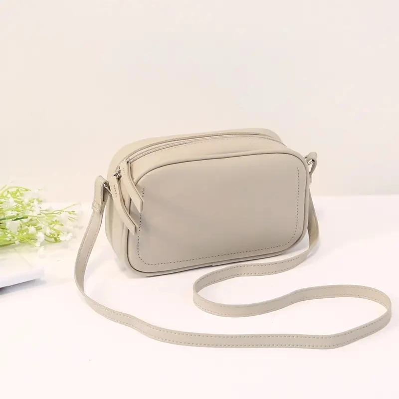 1 Fashionable Cross Body Bag for Women Large Capacity Sling Bags Bohemian Style PU Leather Shoulder Bag Polyester ZIP