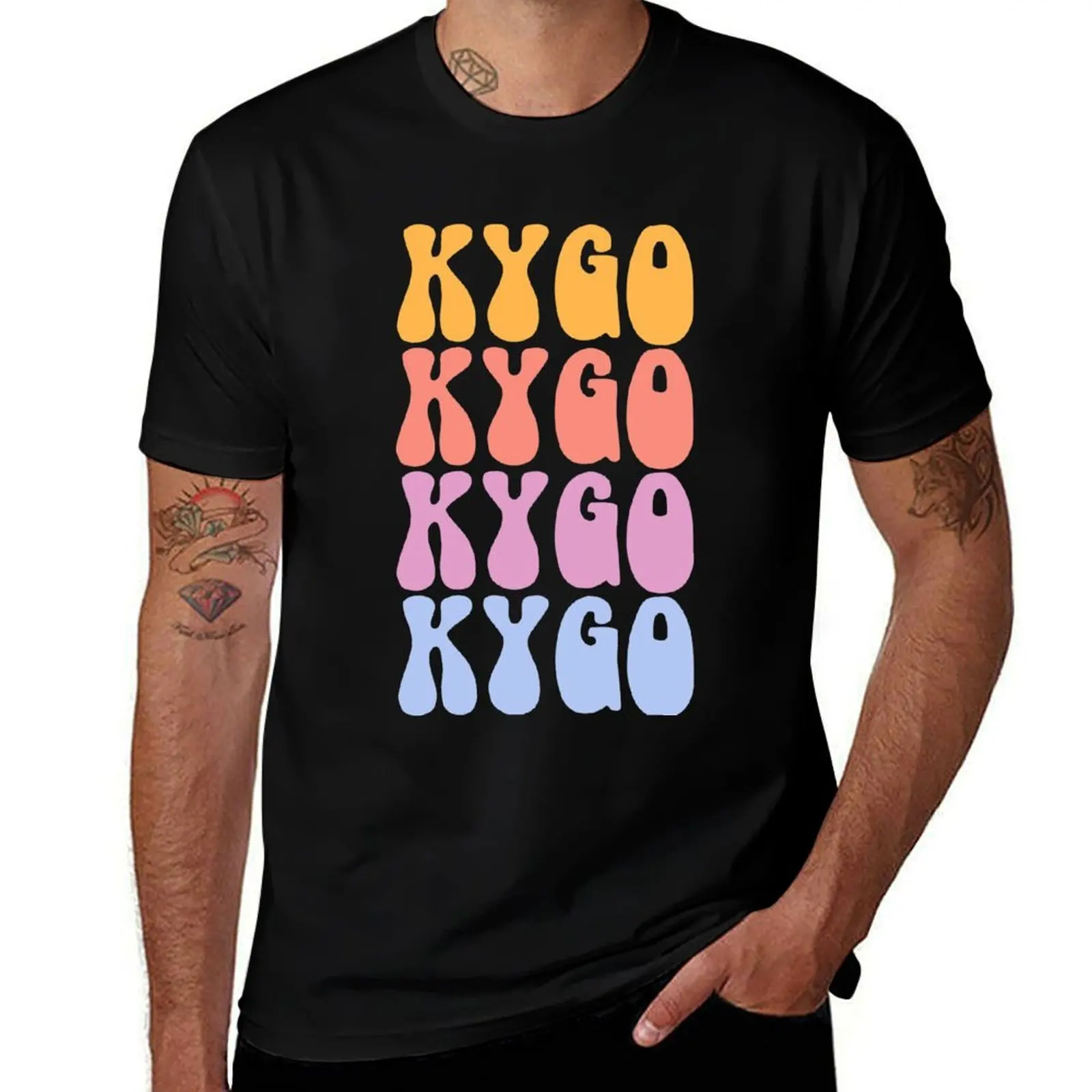Фото Футболка Kygo Vibes Basic Regular Fit, повседневная футболка стандартного кроя №1