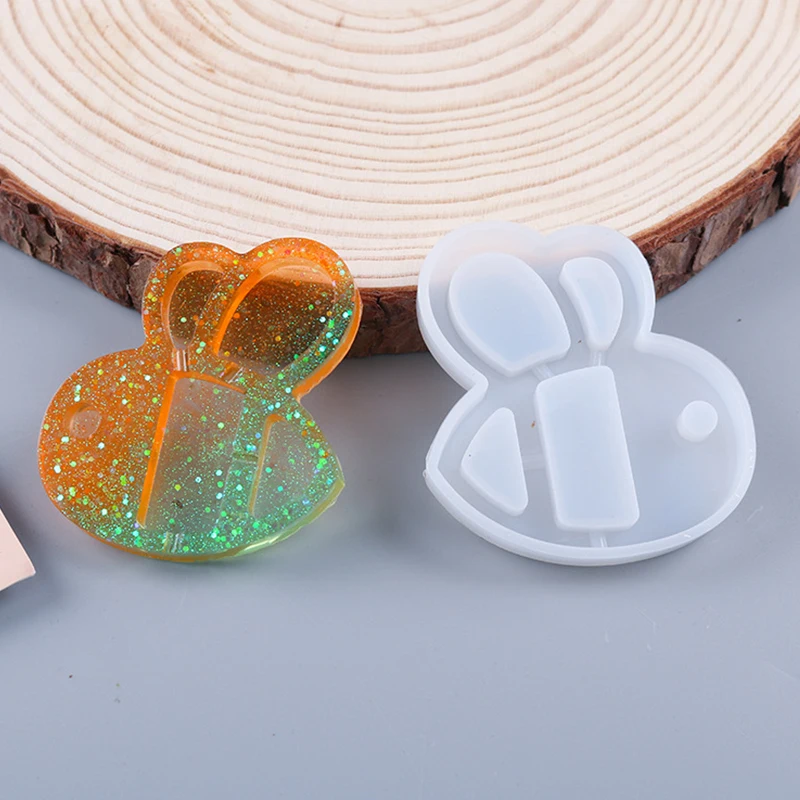 Bear Quicksand Silicone Mold Transparent Paw Epoxy Resin Mold Shaker DIY Butterfly Keychain Pendant UV Resin Mold Jewelry Making