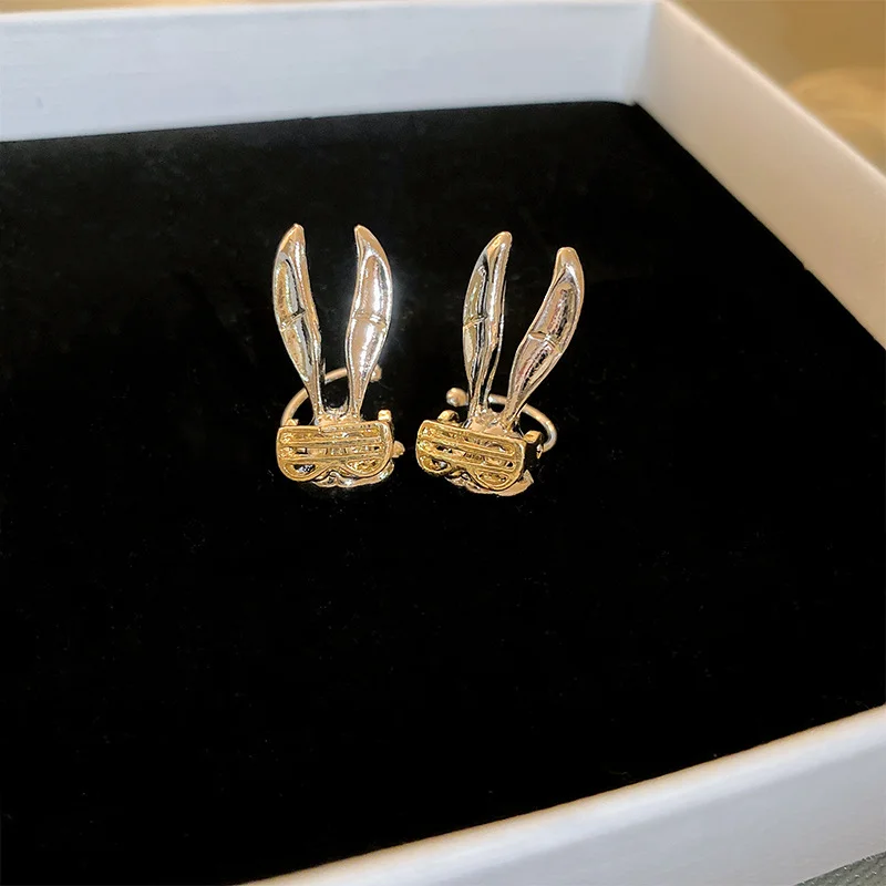 

Minar INS Fashion Gold Color Copper Rabbit Head Ear Clip Earrings for Women Girls Hollow Cartoon Animal Hanging Earring Brincos
