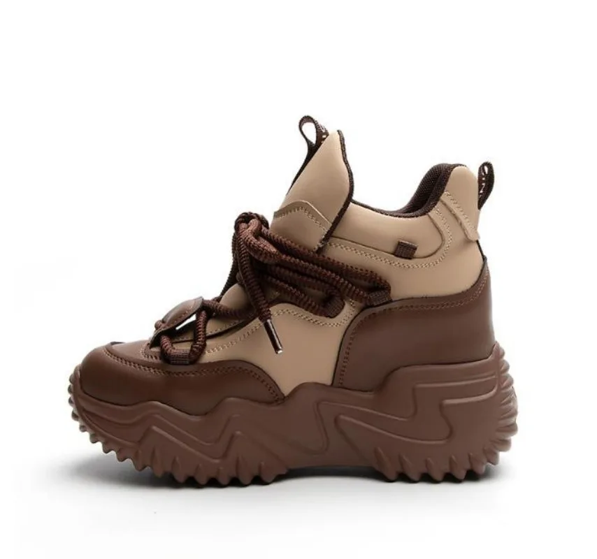 Женские кроссовки из натуральной кожи на танкетке 7 5 см