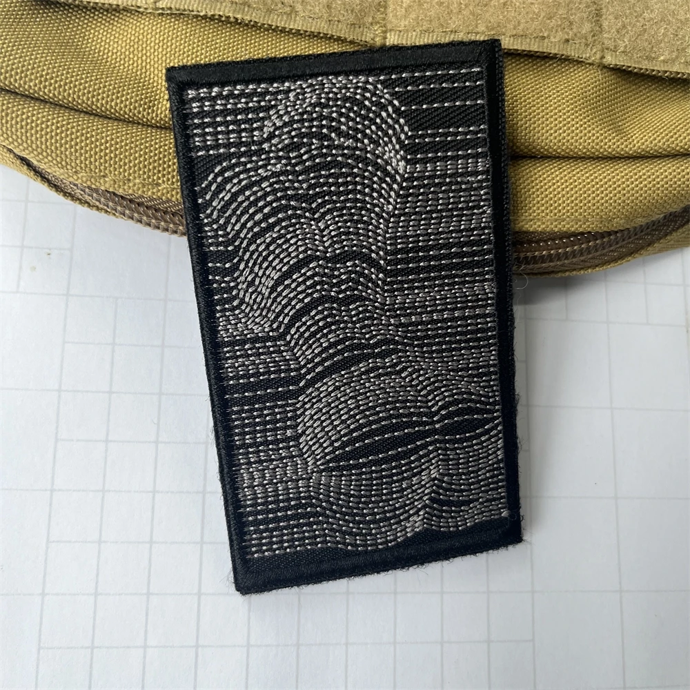 Сексуальная серая линия поп-арт научная фантастика вышитые нашивки с изгибом для