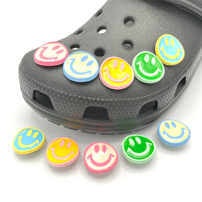 

New Fashion Curved Smiley Croc Shoe Charms Hard Plastic DIY Parts JIBZ Cute Shoe Decorations Accessories Fit For Child's Clogs