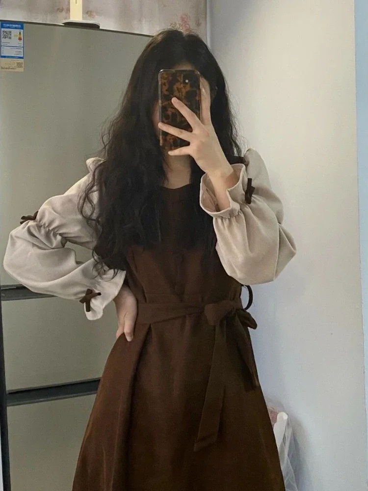 Женское винтажное платье миди