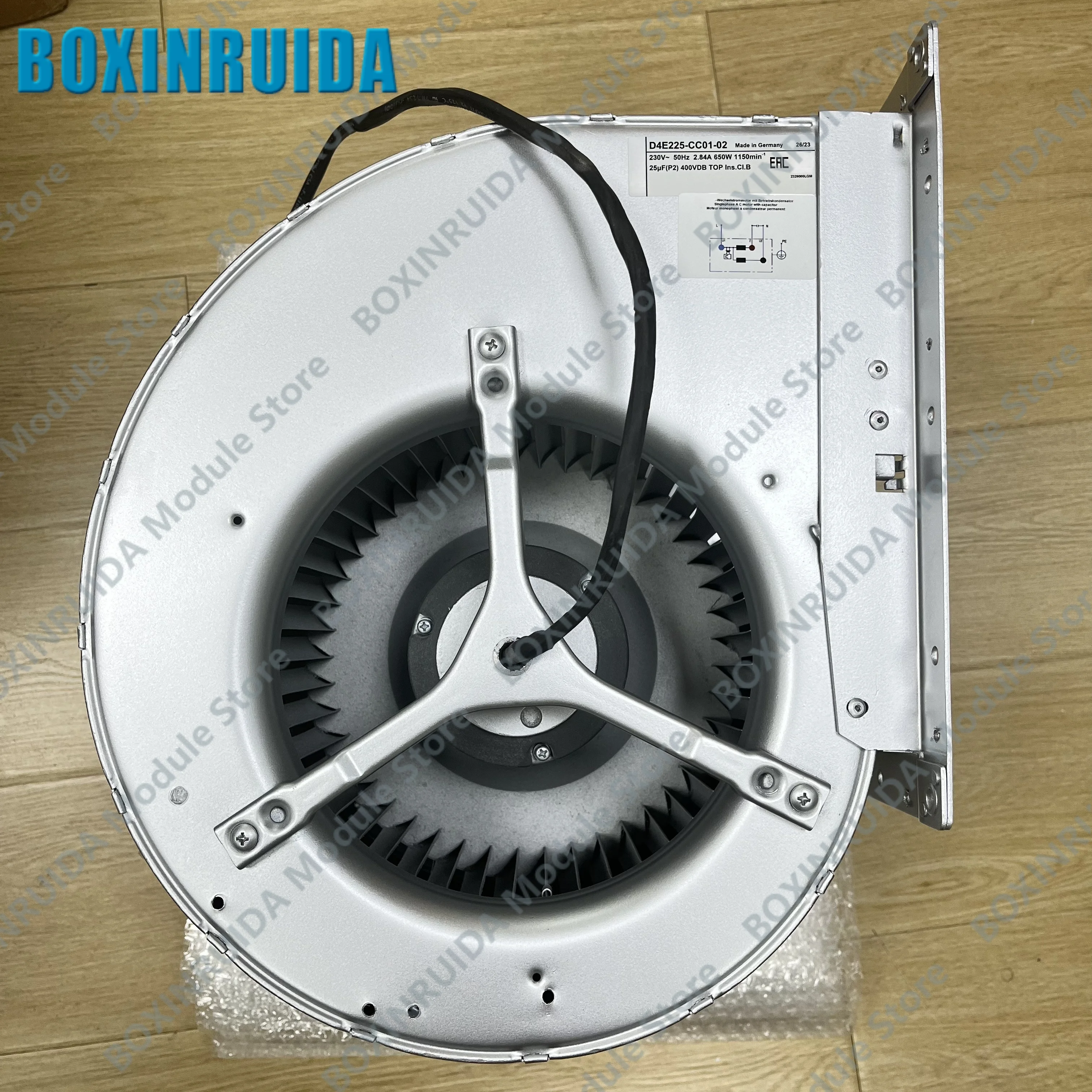 

Двигатель D4E225-CC01-02