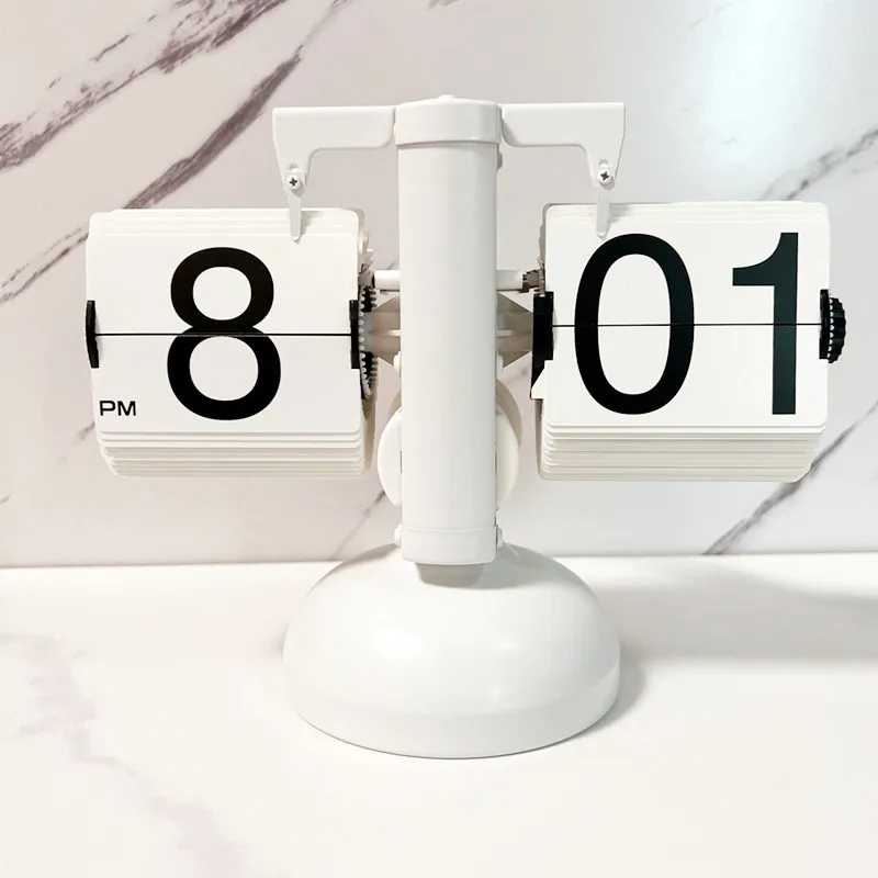 

European retro balance automatic flip clock mechanical flip clock home living room fashion table clock pendulum clock