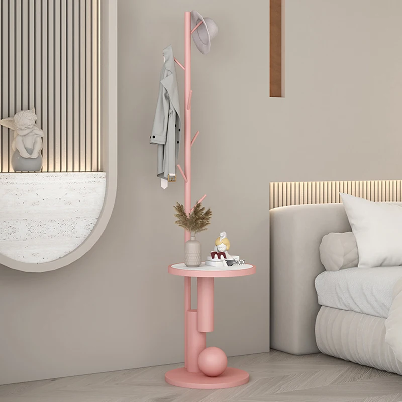 Эстетическая стойка для одежды балкона Минималистичная металлическая вешалка в